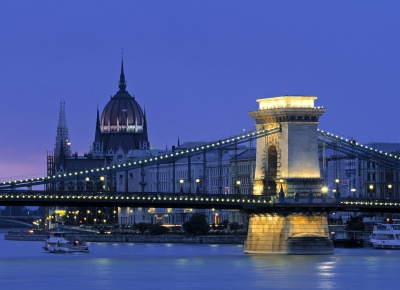 Paste Budapesta