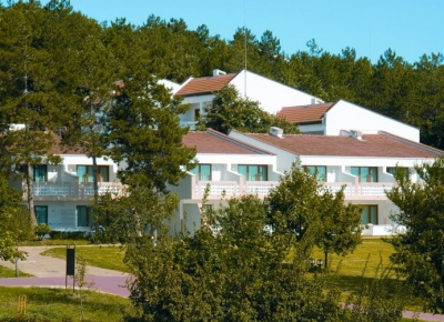 Hotel Holiday Village