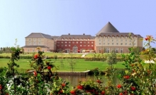 Hotel Holiday Inn (Magic Circus) p1