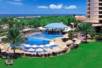 Hotel Le Royal Meridien Beach Resort