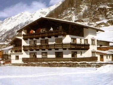 Pensiunea  Alpenheim Jorgele
