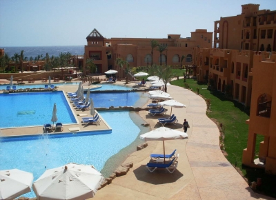 Hotel Rehana Royal Beach & Spa