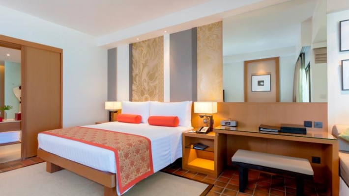 Hotel Outrigger Laguna Phuket Beach Resort 2
