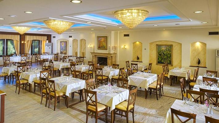 Hotel Chrousso Village 4