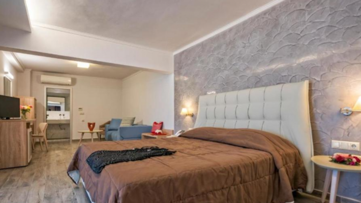 Hotel Lagomandra Beach 5