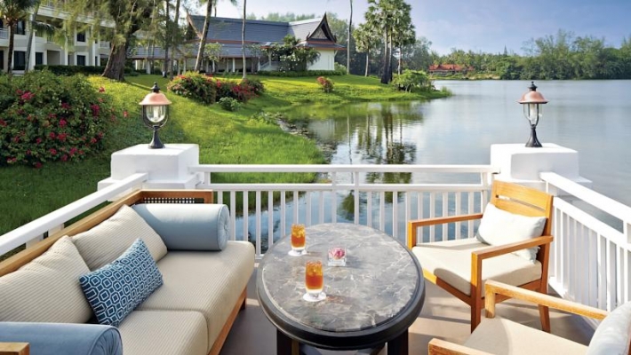 Hotel Outrigger Laguna Phuket Beach Resort 9
