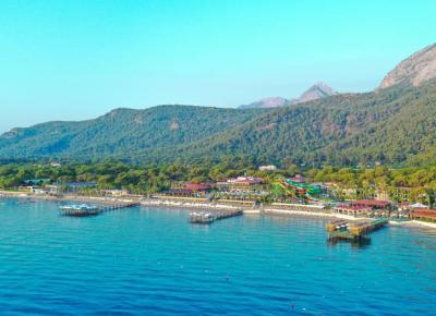 Hotel Crystal Flora Beach Resort