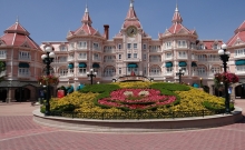 Hotel Disneyland p1