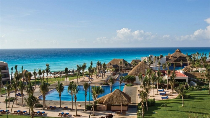 Oasis Cancun 5