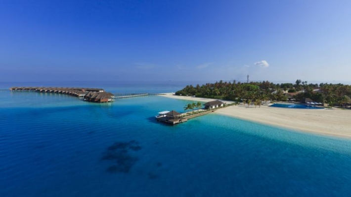 Hotel Velassaru Maldives 1