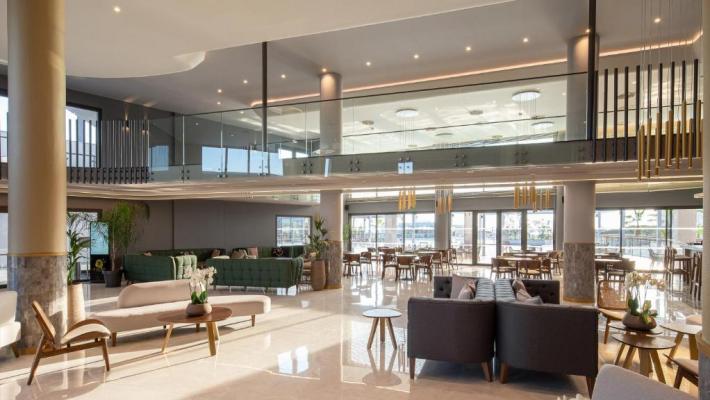 Hotel Portes Lithos Luxury Resort 8