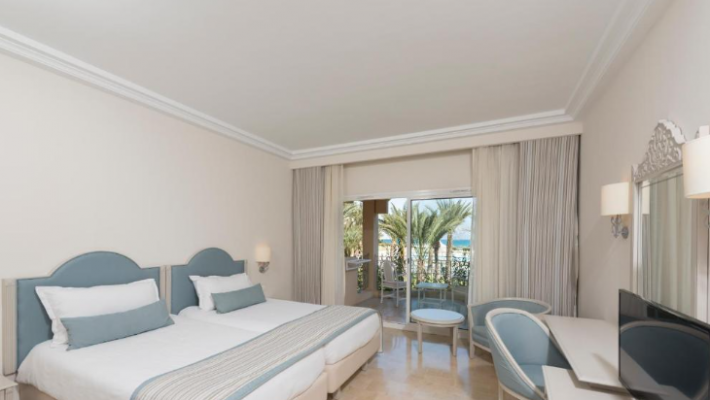 Hotel Iberostar Waves Averroe 5