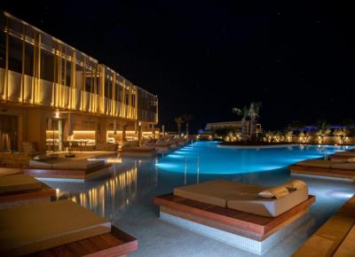 Hotel Senseana Sea Side Resort